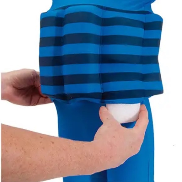 New ZOGGS BOYS LEARN TO SWIM FLOATSUIT Red/Blue Age: 1-2 Year 11-15kg ⭐️⭐️⭐️⭐️ - Picture 6 of 11